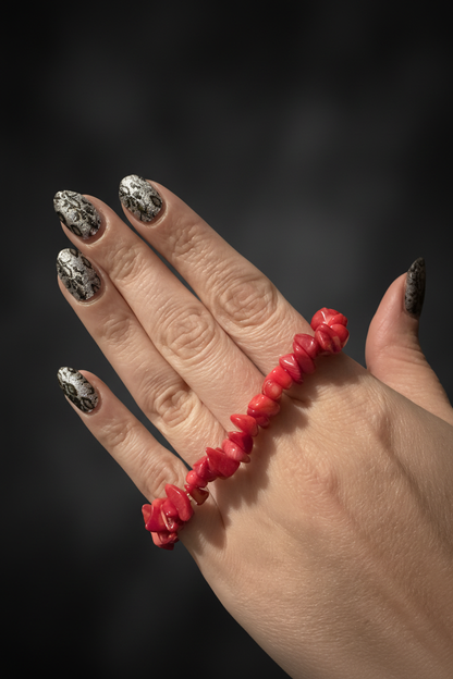 Rotes Korallen Armband – am Handgelenk